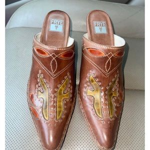 frye mules
